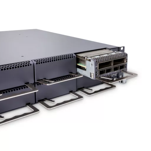 BL-MXP-200G-CM42, 4x100G QSFP28 és 2x200G CFP2 Muxponder, 1/4 bővítőhelyen