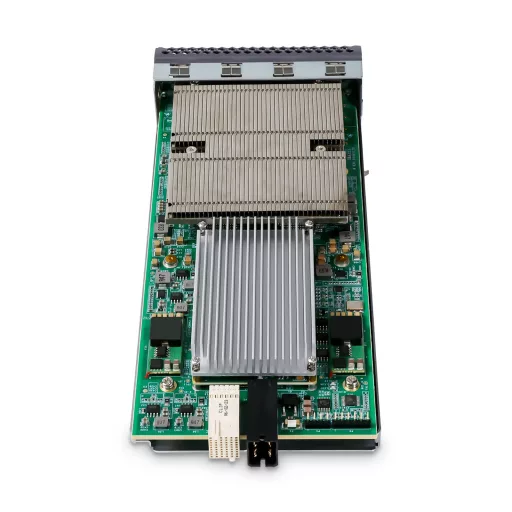 BL-MXP-400G-CM41, 1x400G QSFP-DD/4x100G QSFP28 és 1x400G CFP2 Muxponder, 1/4 foglalat