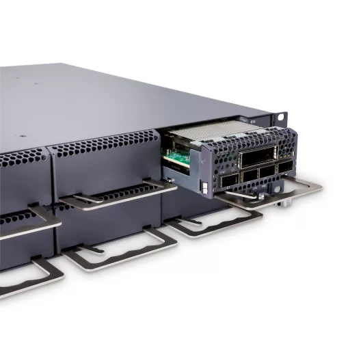 BL-MXP-400G-CM41, 1x400G QSFP-DD/4x100G QSFP28 és 1x400G CFP2 Muxponder, 1/4 foglalat